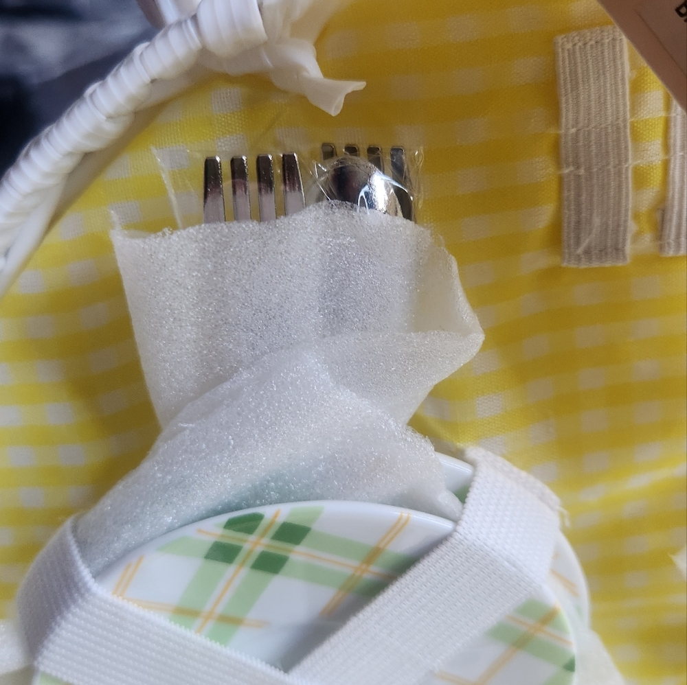 A Classy Chic Boutique White Tea Set with Yellow Plaid Case - Picture 7 of 8